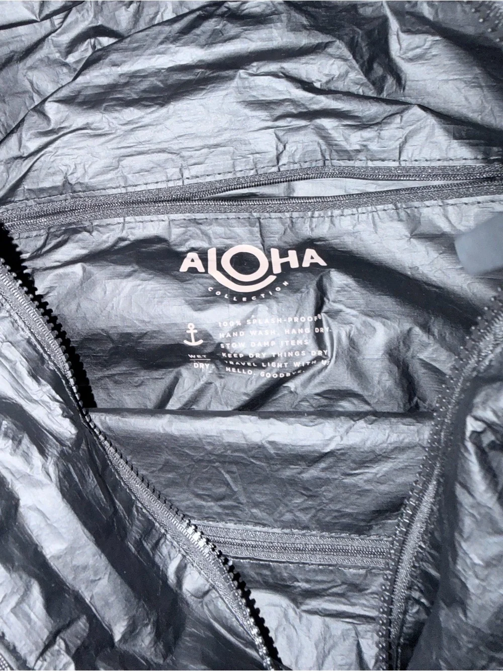 ALOHA Collection Black Travel Tote and Pouches (5 pieces) - Picture 3 of 9